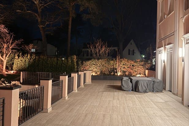 Terrassenbeleuchtung mit Gartenblick Berlin