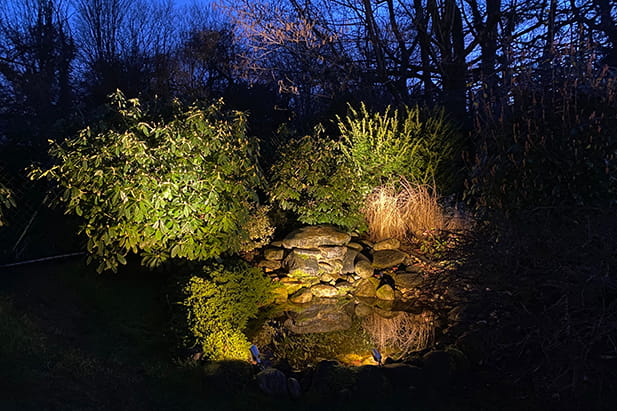 Exklusive Gartenbeleuchtung für Wege und Grünflächen – Licht von Klein Beispiel 10