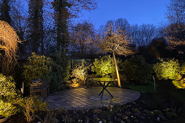 Atmosphärische Gartenbeleuchtung für exklusive Außenbereiche Beispiel 5