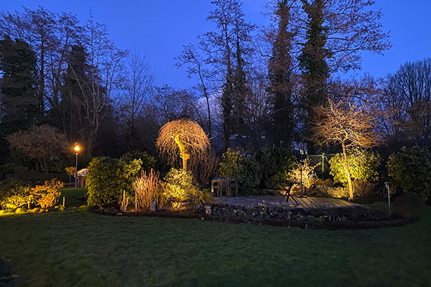 Individuelles Gartenlicht für Terrassen und Sitzplätze – Licht von Klein Beispiel 7