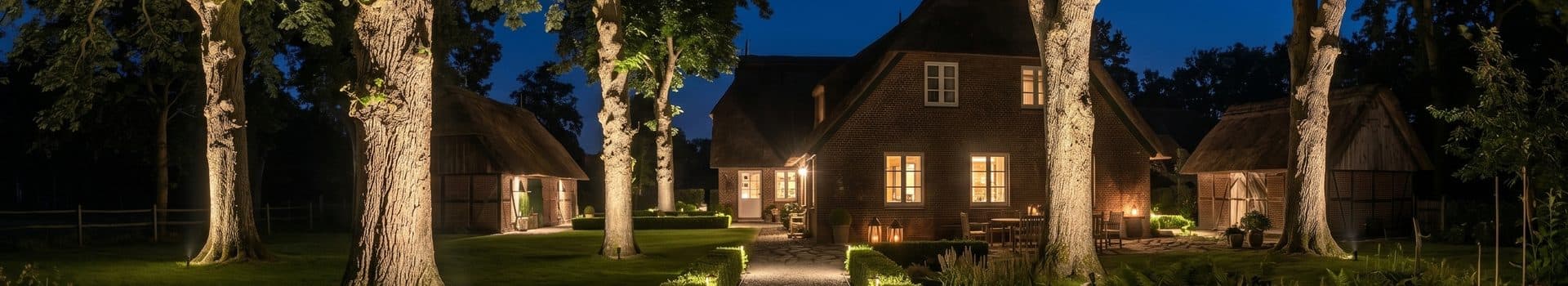 Gartenbeleuchtung in Münster – professionelle Lichtplanung vom Fachbetrieb aus Bergisch Gladbach
