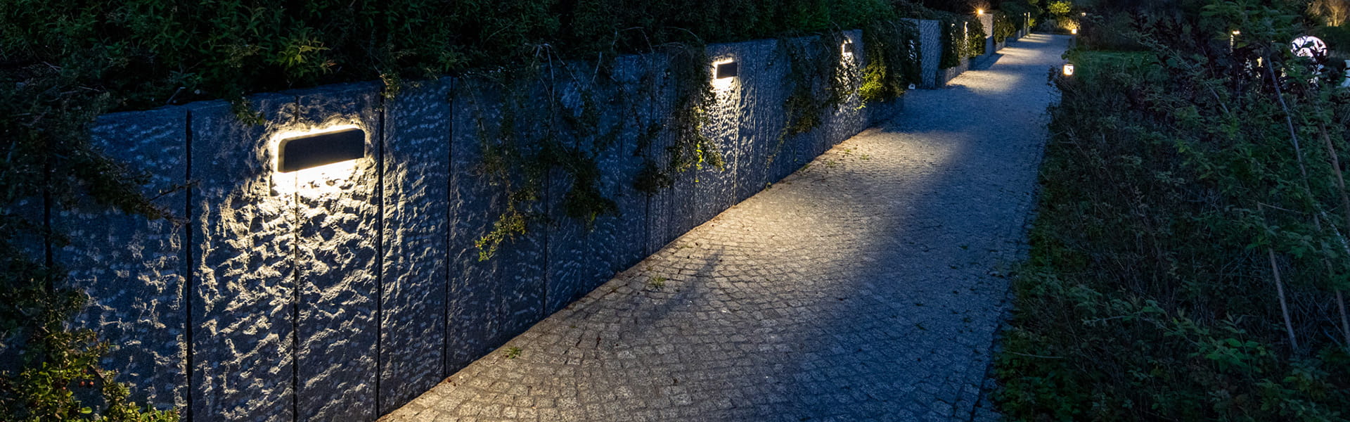 Kontakt – Professionelle Gartenbeleuchtung & Außenlicht-Installationen