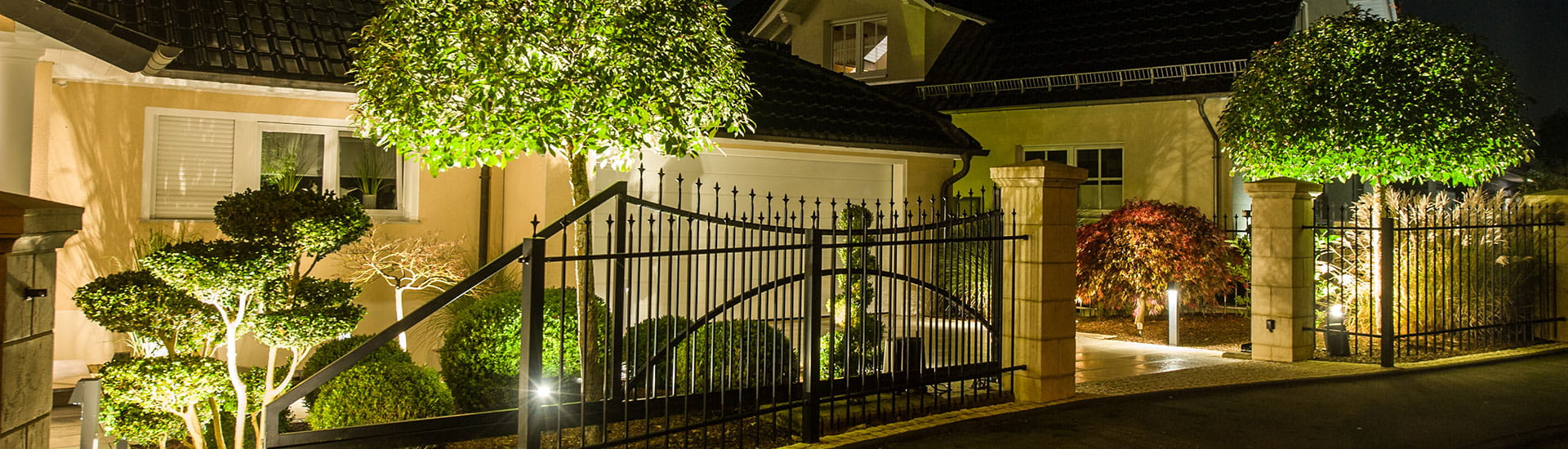 Gartenbeleuchtung in Düsseldorf – exklusive Lichtplanung für Villen und Gärten