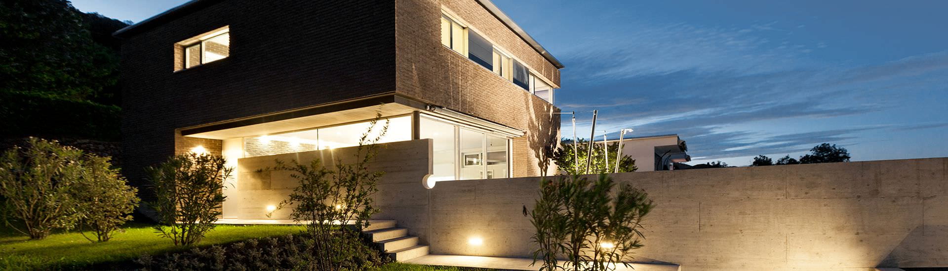 Modernste Technik für stimmungsvolle Lichtszenen im Garten