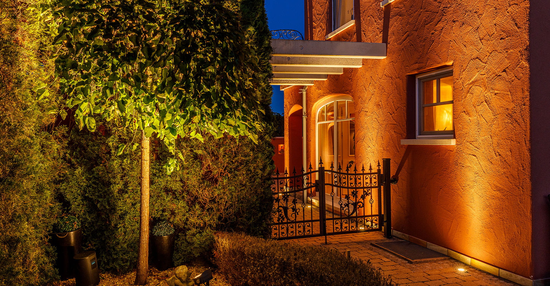 Gartenbeleuchtung Referenzen – Lichtkonzepte aus Bergisch Gladbach