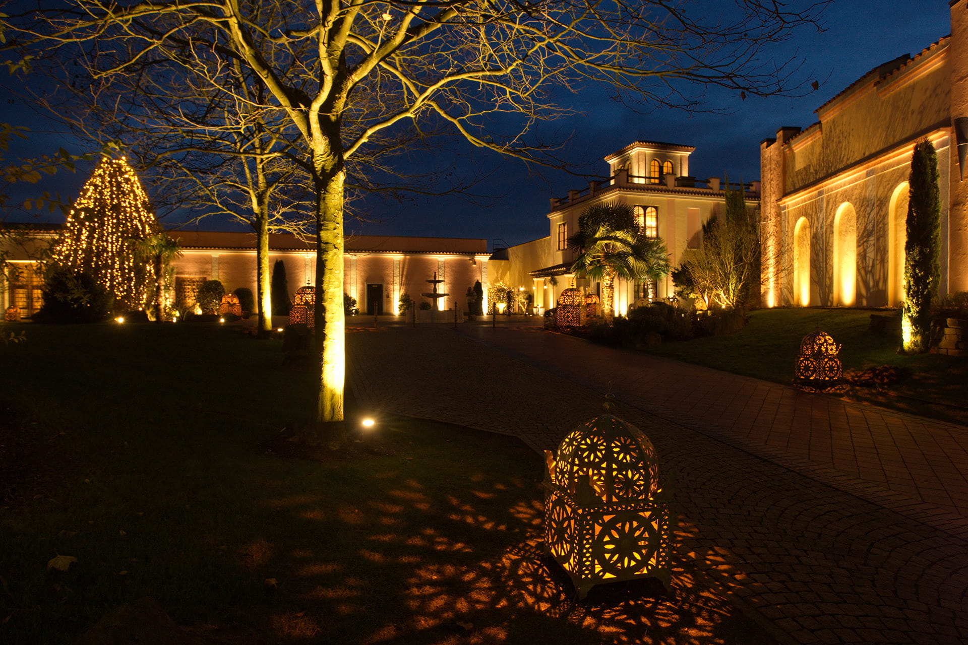 Stimmungsvolles Licht für den Wellnesstempel